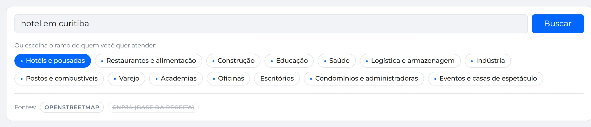 Caixa de busca do VelloLeads com o texto “hotel em curitiba” e as etiquetas de ramo abaixo, com Hotéis e pousadas selecionada